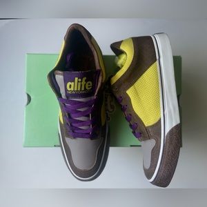 ALife Everybody Lo Premium Oregon Men Sneakers Size 8